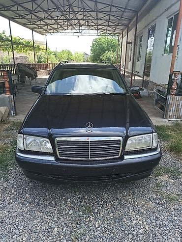 nissan 2 7: Mercedes-Benz 220: 2.2 l | 1998 il Universal — 1