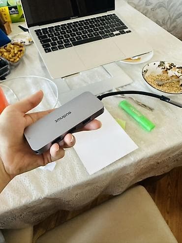 kompute: Zmuipng USB-C Hub – çoxportlu genişləndirici Xüsusiyyətlər: - 3 × USB — 1