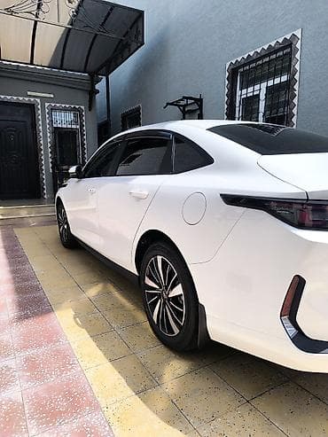 kreditle maşin: Changan Qiyuan A05: 1.5 l | 2025 il 29000 km — 5