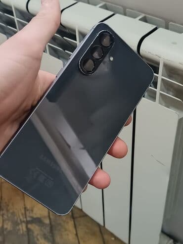 samsun a80: Samsung Galaxy A56, 256 GB, rəng - Qara, Qırıq — 1