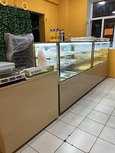 Salam. Şirniyyat maqazini. Hazır biznes kimi satılır. Yeni tikililərın — 1