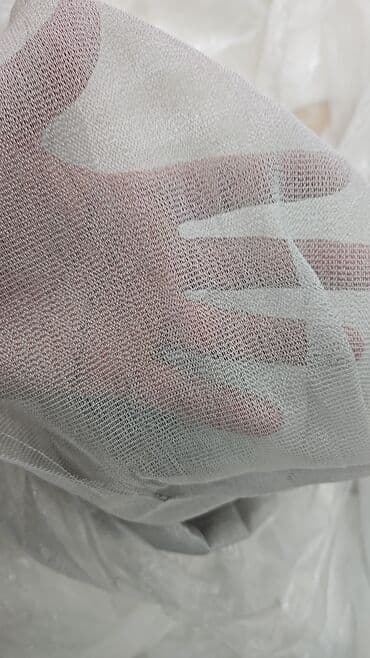 tül: Ağ rəngli, şəffaf tül parça. Yüngül və nəfəs alan materialdan — 1