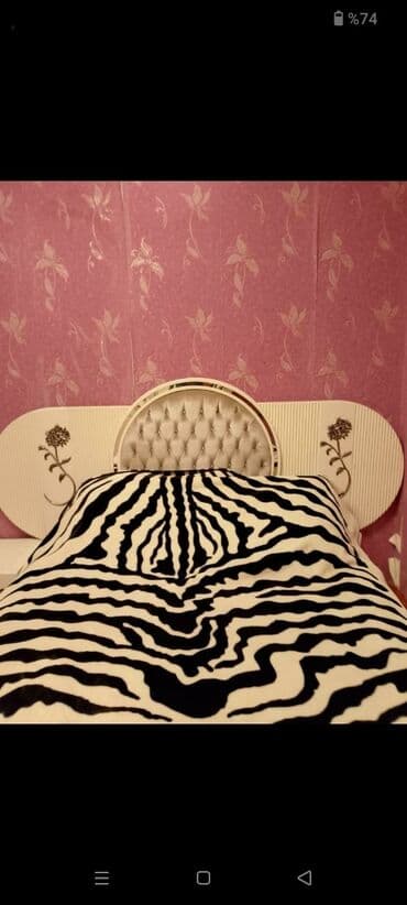 Matraslar: 450 AZN. Ünvan Pirşağı . whatsappa yazin ancaq/ gulsevil — 2