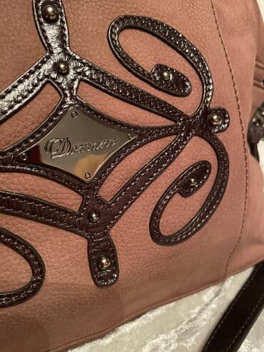 qaşlı çanta: 40azn.Temiz deridi. Bahali markadi. Bir iki defe goturulub — 3