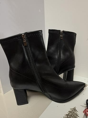 botlar: Ölçü: 40, rəng - Qara, Yeni — 2