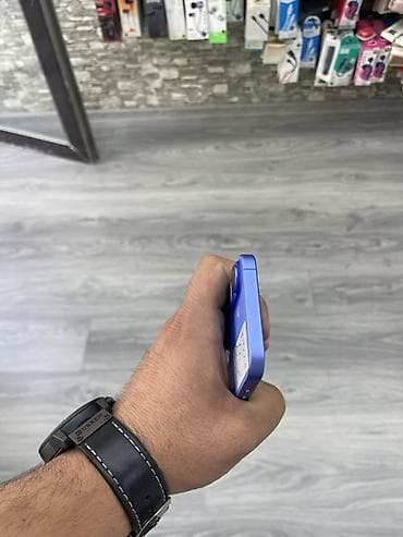 ipad 8 32: IPhone 16, 128 GB, Göy, Face ID — 6