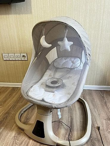 Oğlan və qız üçün, Beşik, Matras ilə, Yellənmə mexanizm ilə