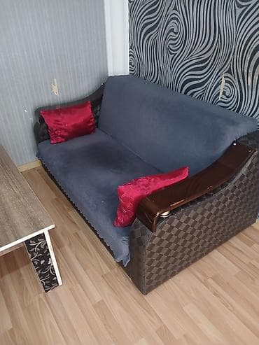 playstation divan: Çevrilən divan və qəhvə masası dəsti - 2 nəfərlik kompakt divan — 2