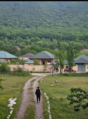 qaxda günlük kiraye evler: 100 kv. m, 3 otaqlı — 1
