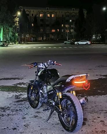 Motosiklet – küçə və şəhər istifadəsinə uyğun sport/naked tip