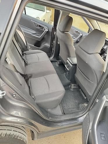 sprinter oturacaq: Toyota RAV4 salonu və paneli - Model: Toyota RAV4 (son nəsil interyer — 7