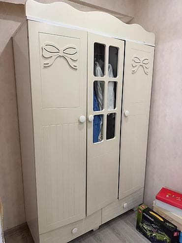 Sabişbaki Dolab satilir 170man Yaxhsi veziyyetdedi Unvan Enver