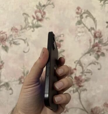 Kasalar: IPhone 16, 128 GB, Qara — 4