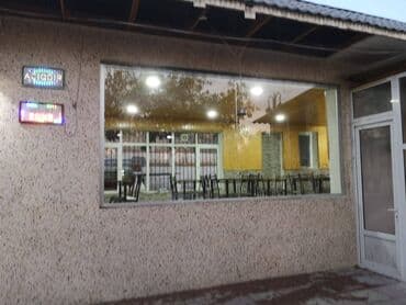 arenda pub restoran: Xətai rayonu,Ğəncə prospektin yaxınlığında, 4 otağlı 70 kv.m sahəsi — 2