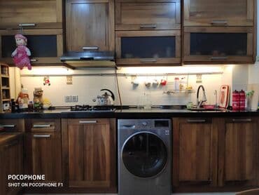 9 ci mikrorayon satilan evler: Bakı, 3 otaqlı, Köhnə tikili, m. Xalqlar Dostluğu, 385 kv. m — 3