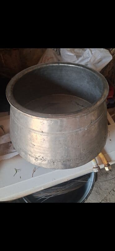 купить пластиковый бак для воды: Казан, цвет - Серый, Алюминий — 1