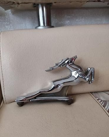 Klassik avtomobil üçün metal ornament – “cəyran” fiquru - Material