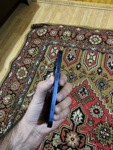 Apple iPhone: IPhone 13, 128 GB, Face ID — 4