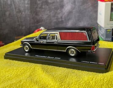 metbex tavan modelleri: Коллекционная модель Mercedes-Benz 200 W123 Hearse black 1982 Schuco — 19