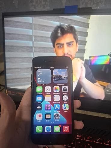 noutbuklar islenmis: IPhone 7, 32 GB, Jet Black, Barmaq izi — 1