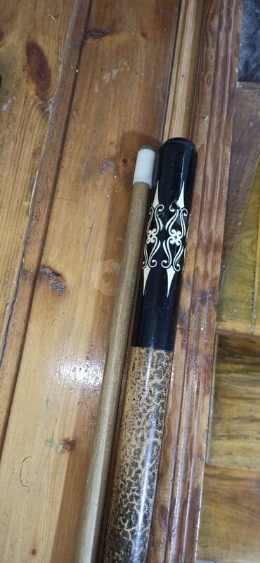 qarabag fk formasi: Bilyard tacı – 2 ədəd - Komplekt: iki ədəd bilyard tacı (bir tam — 4