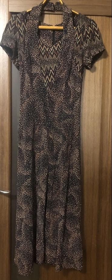 don sekilleri: Qadın geyimi – uzun don - Model: Uzun, düz kəsimli don, qısa qol. - — 1