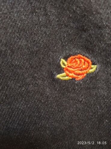 cins inekler: Джинсы бойфренды с завышенной талией с вышивкой. размер 42,в — 5