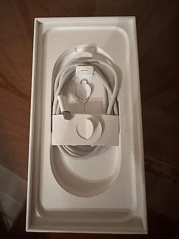 13 256: IPhone 17 Pro Max, 256 GB, Ağ, Face ID — 4