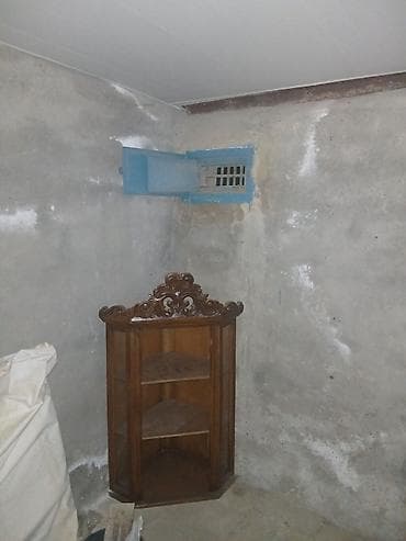 Kirayə verilir – qapalı qaraj / anbar sahəsi Tip: Yerüstü, ayrı tikili — 8