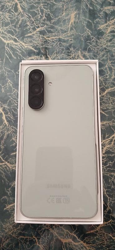 redmi note 8 satilir: Samsung Galaxy A56 5G, 128 GB, Barmaq izi — 3