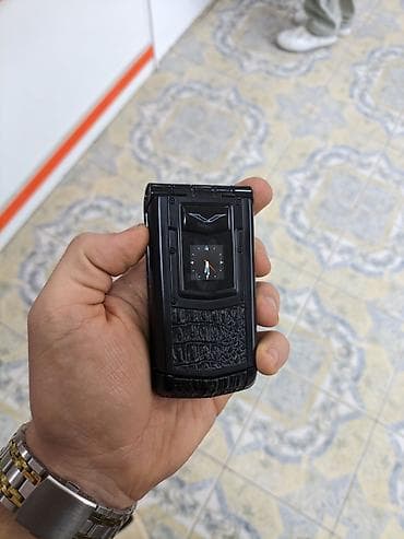 qədimi telefonlar: Lüks düyməli qapaqlı telefon - Korpus: qara rəng, metal üslublu — 6