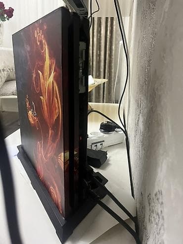 PS5 (Sony PlayStation 5): Playsation 4pro 1TB HEN 9.00 Proşifkalı model içərisində hal-hazırda — 9