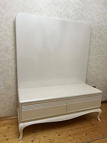 duş seti: İşlənmiş, Düz TV altlığı, Polkasız — 1