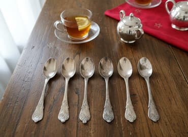 çistka qaşığı: 6 ədədi 25 man Xüsusiyyətlər: - Material: E.P.N.S. (Electro Plated — 1