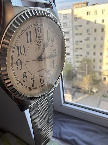 almaniya baki saat ferqi: Divar saatları, Saniyə əqrəbi — 2