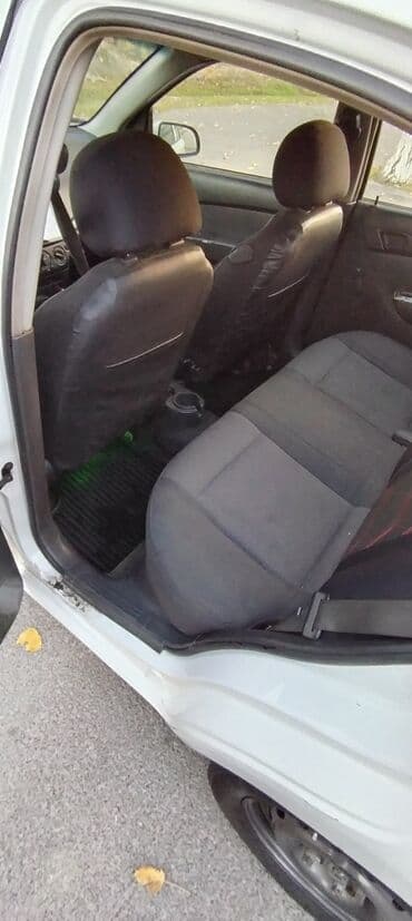 hyundai sonata 2011: Chevrolet Aveo: 1.2 l | 2011 il 420000 km Sedan — 9