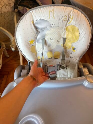 qidalandırmaq üçün uşaq stul yelləncək: Uşaq üçün yemək masası. Çox az istifadə olunub. Uşaq orda oturmağı — 5