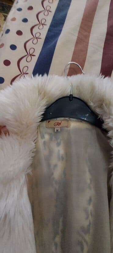 женские спортивные жилеты: Tüklü Jilet avropadan alınmışdı. M razmerdi L də geyinə bilər — 2