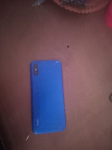 телефон fly fs507 cirrus 4: Məhsul: Mavi rəngli smartfon Xüsusiyyətlər: - Arxa panel: mavi rəng — 1