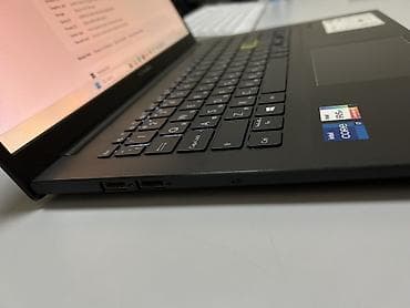 ASUS Vivobook, 15.6 ", Intel Core i7, 512 GB
