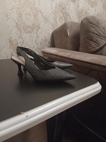 Qadın ayaqqabısı – slingback stilettolar - Model: Klassik sivri — 1