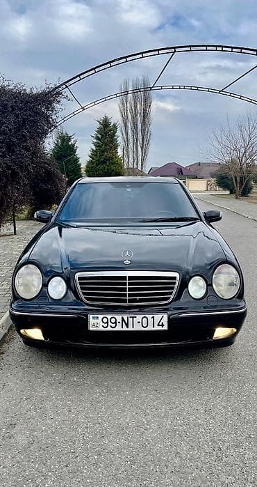 Təcili satılır. Maşın ideal vəziyyətdədir. Taksidə qətiyyən