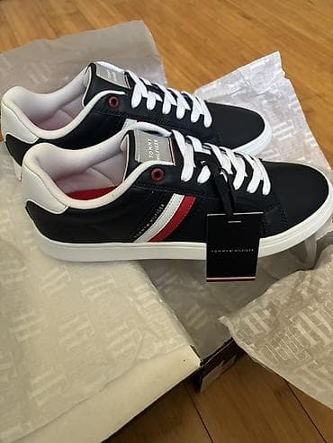 hil: 🇺🇸 Tommy Hilfiger original krasovka — yeni, ABŞ-dan gətirilib Satılır — 2