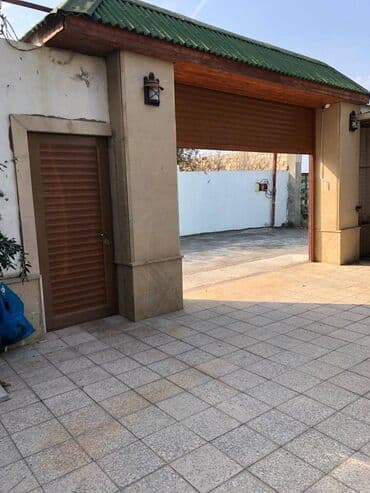 ev certiyojları: 5 otaqlı, 310 kv. m, Orta təmir — 20