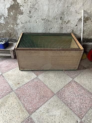 Taxta sandıq/yeşik – torlu qapaqlı - Material: MDF/taxta lövhələrdən