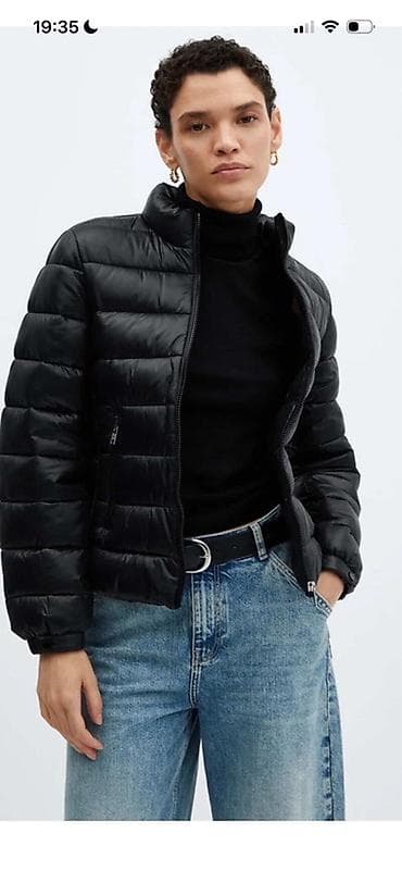 Qadınlar üçün qara rəngli yüngül puf şişmə qısa gödəkçə. - Klassik