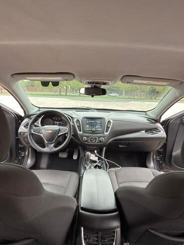 015 maşın: Chevrolet Malibu: 1.5 l | 182000 km Sedan — 4