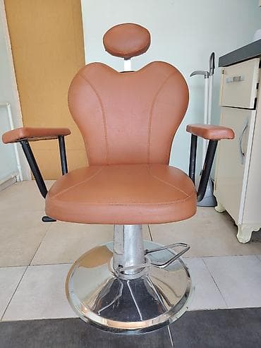 Bərbər üçün peşəkar kreslo - Rahat anatomiya: bel xəttini dəstəkləyən