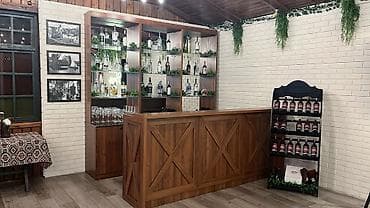 Mebel: Restoranda cəmi 1 ay işlənmiş bar stoykası satılır. Heç bir yerində — 1