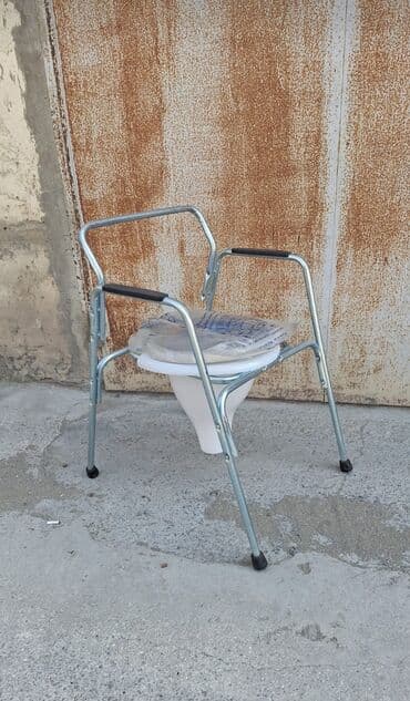 Yerimək üçün arabalar, çəliklər, əsalar, rollatorlar: Topdan və Pərakəndə Anbardan Satiş. Whatsapa gonderin qiymeti oyrenmek — 3